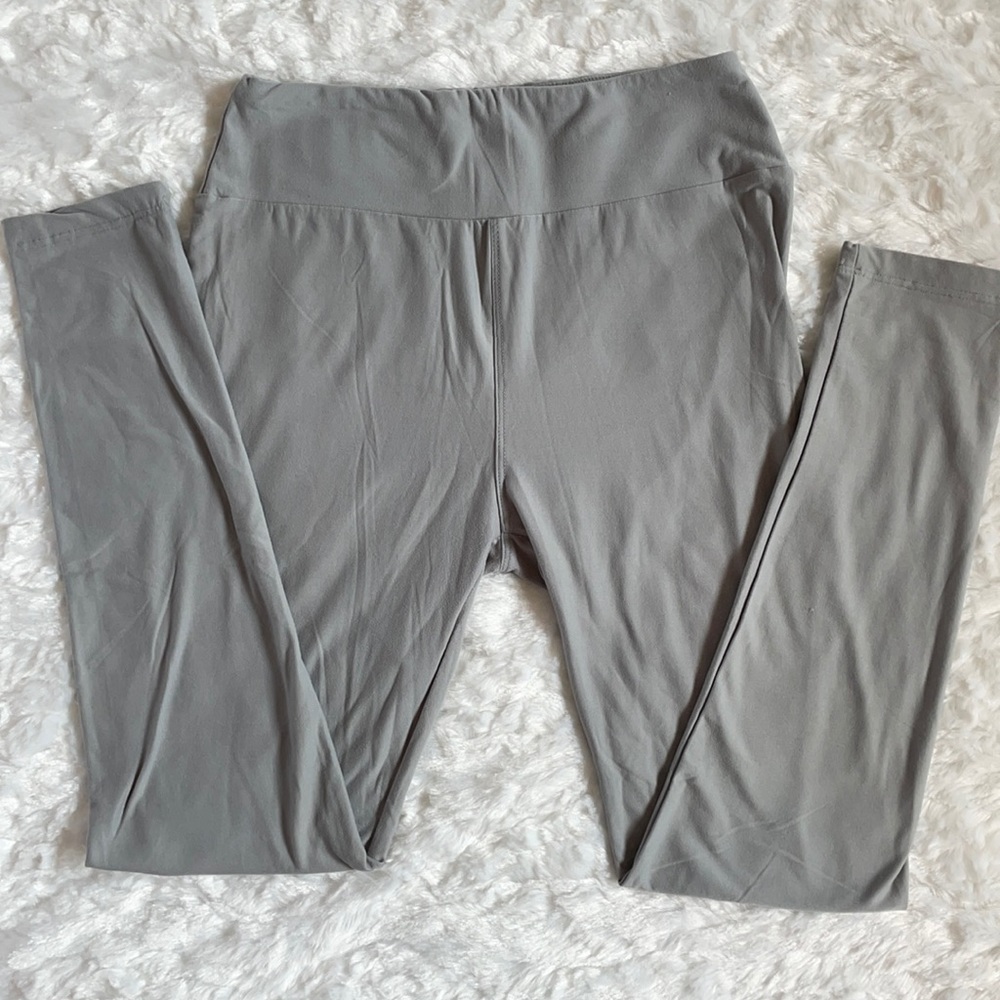 LuLaRoe leggings o/s One Size 2-10 light grey gray